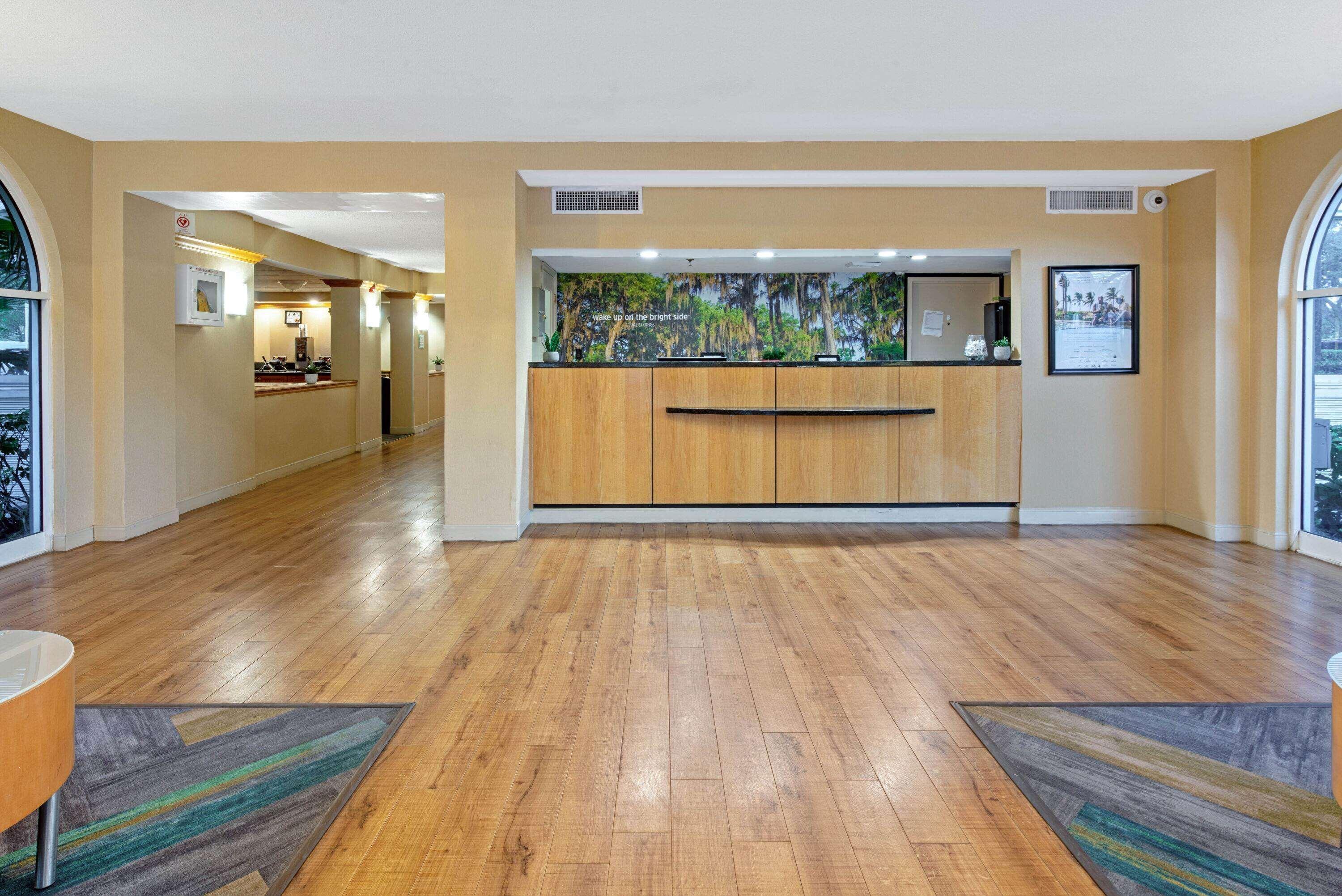 Hotel La Quinta By Wyndham Coral Springs South Exterior foto