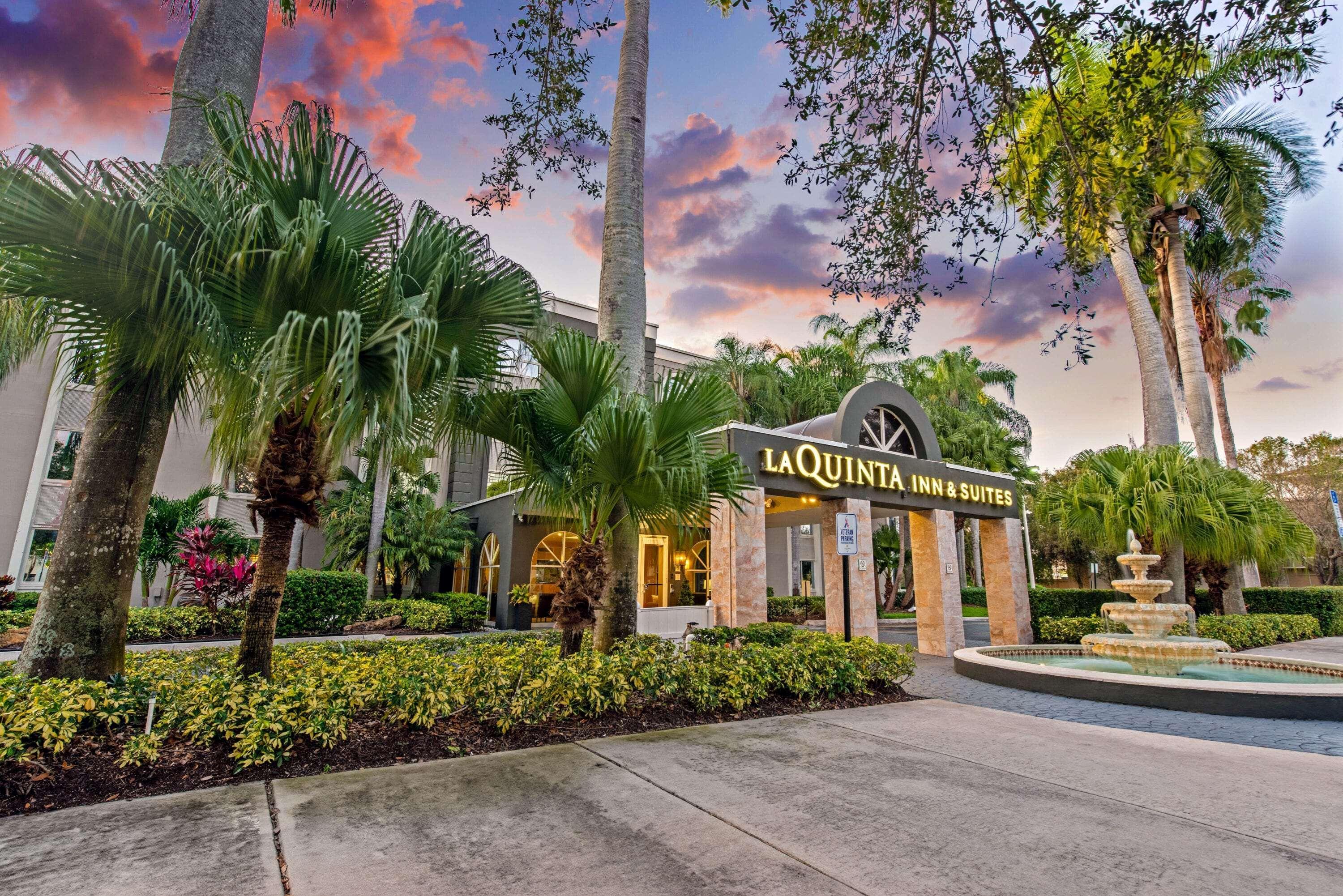Hotel La Quinta By Wyndham Coral Springs South Exterior foto