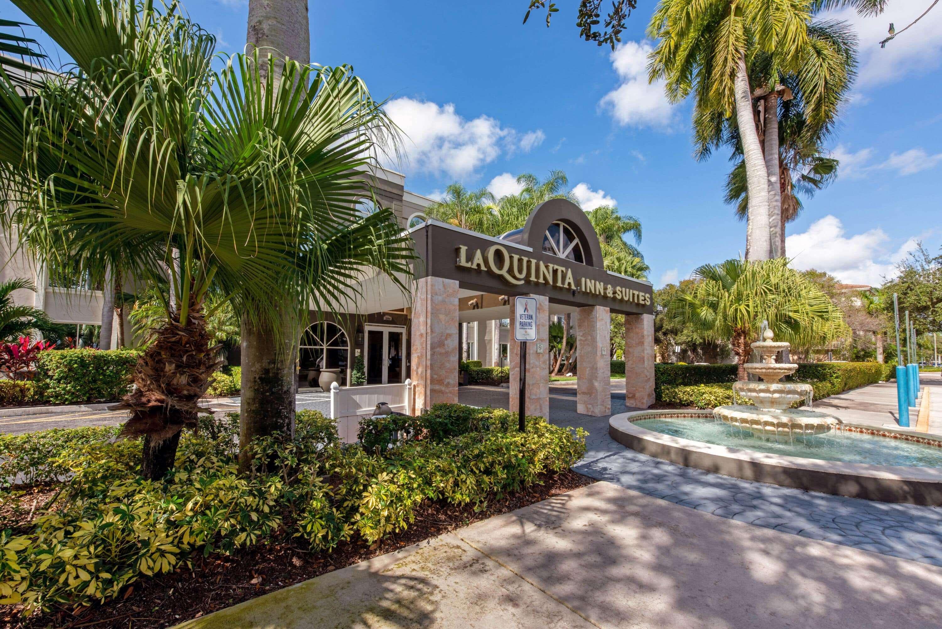 Hotel La Quinta By Wyndham Coral Springs South Exterior foto